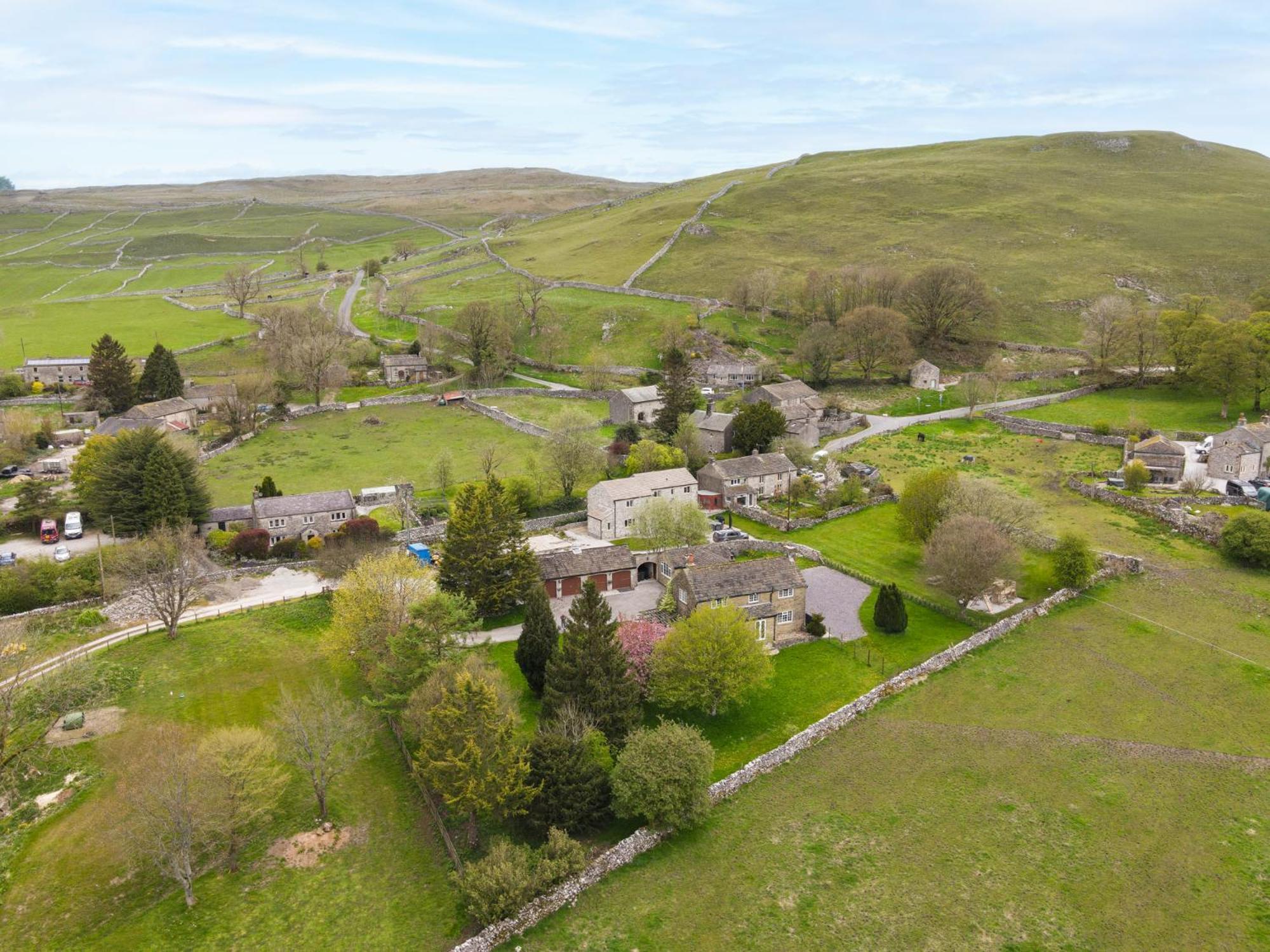 Central Malham Wellbeing Escape With Hot Tub Sleeps 8 Dış mekan fotoğraf