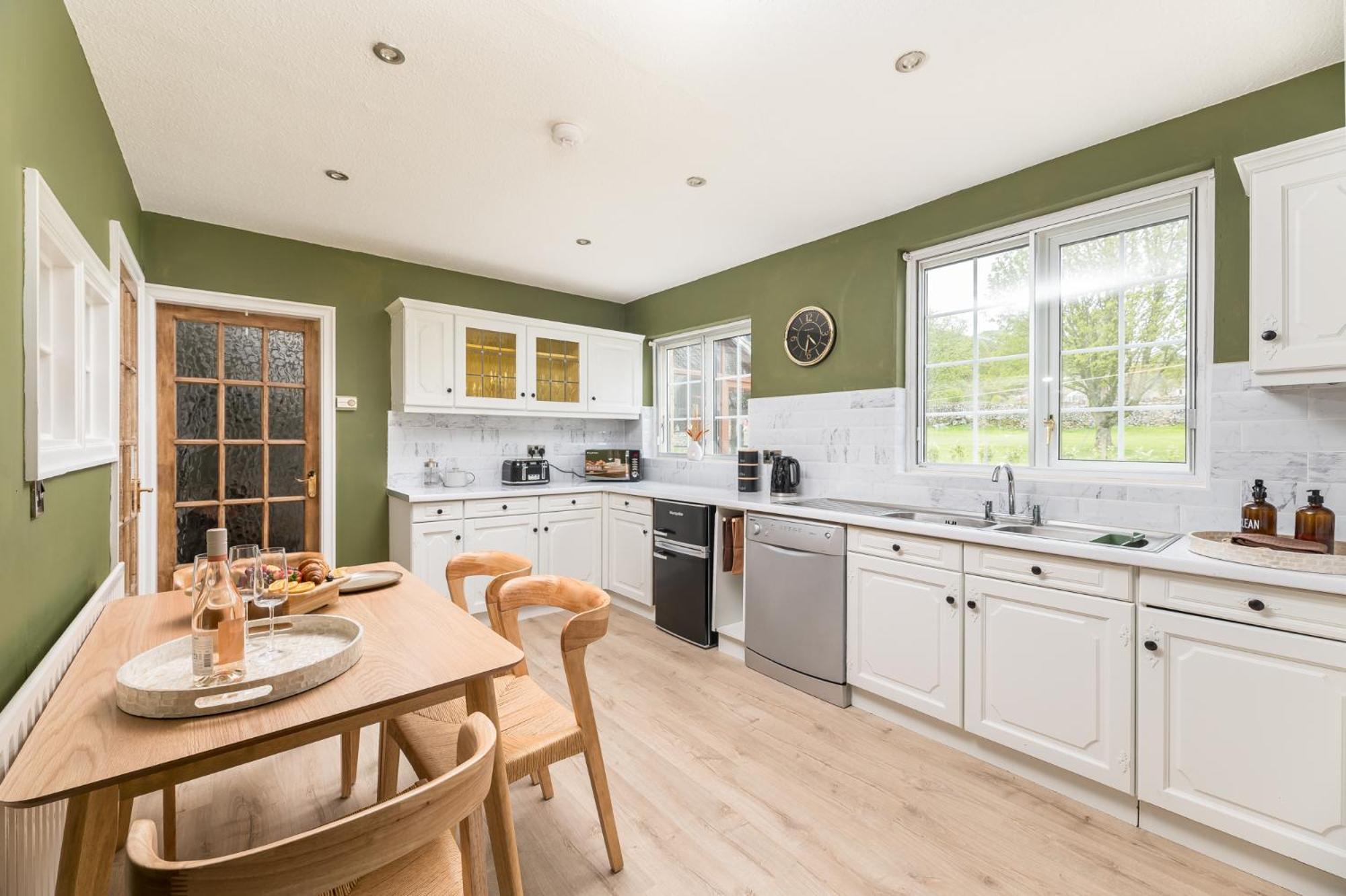 Central Malham Wellbeing Escape With Hot Tub Sleeps 8 Dış mekan fotoğraf
